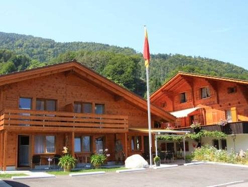 BnB Chalet Gafri — 4-Star Luxury Hotel in Wilderswil, Switzerland