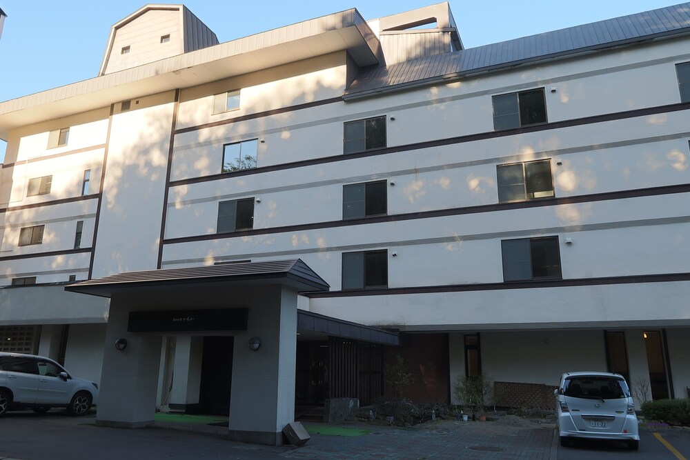 Hotel Iwai - carbon neutral hotel in Noboribetsu