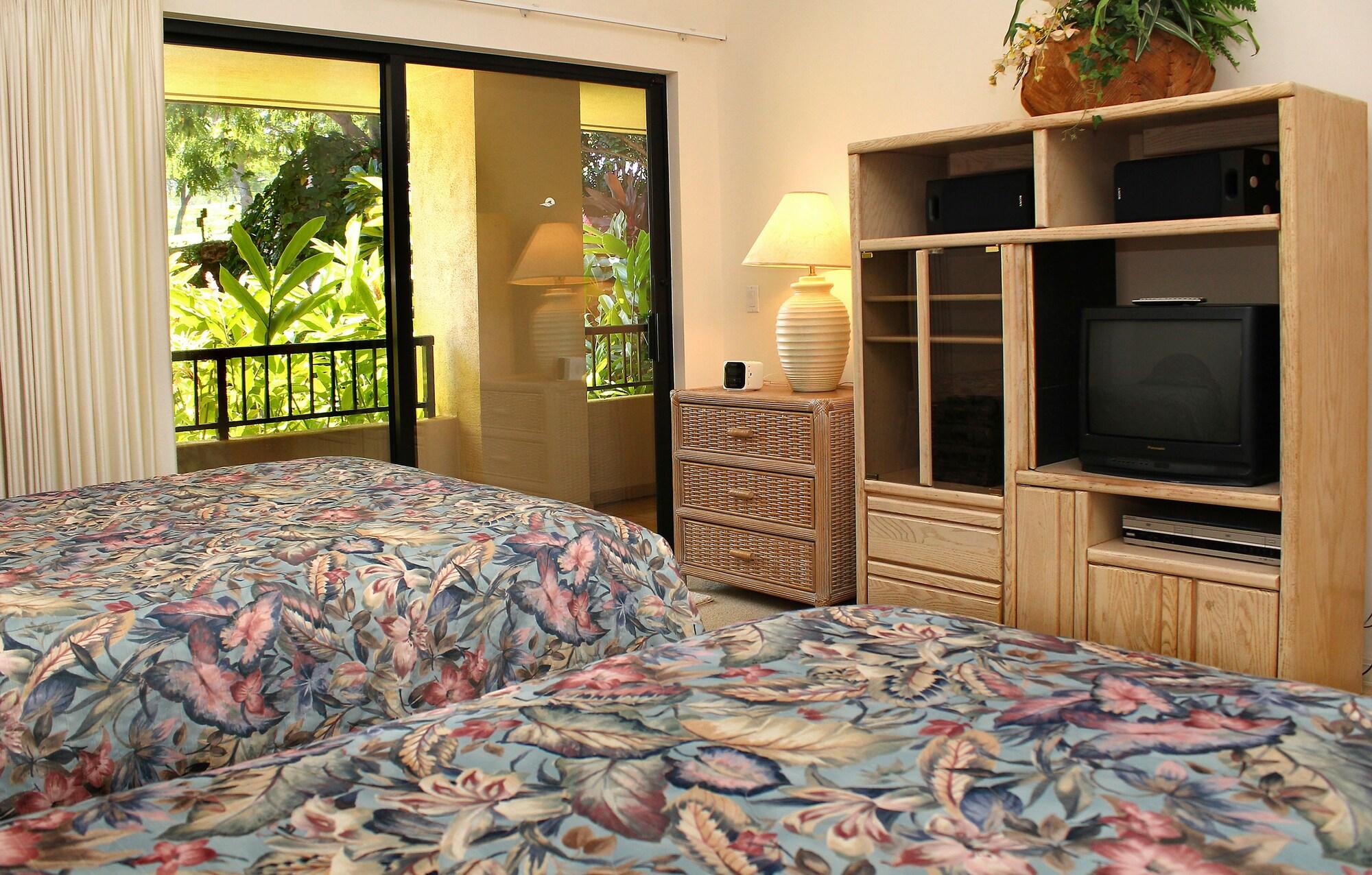 Makena Surf CoralTree Residence Collection — 4-Star Luxury Hotel in Kihei, United States