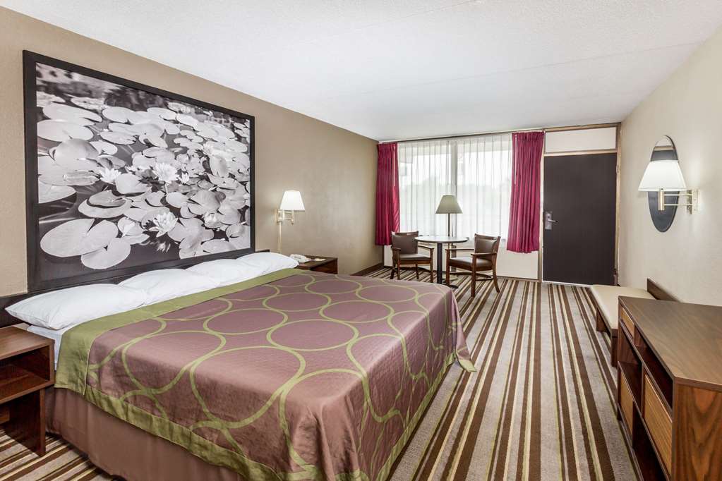 Super 8 by Wyndham Valdosta Mall - photo 7