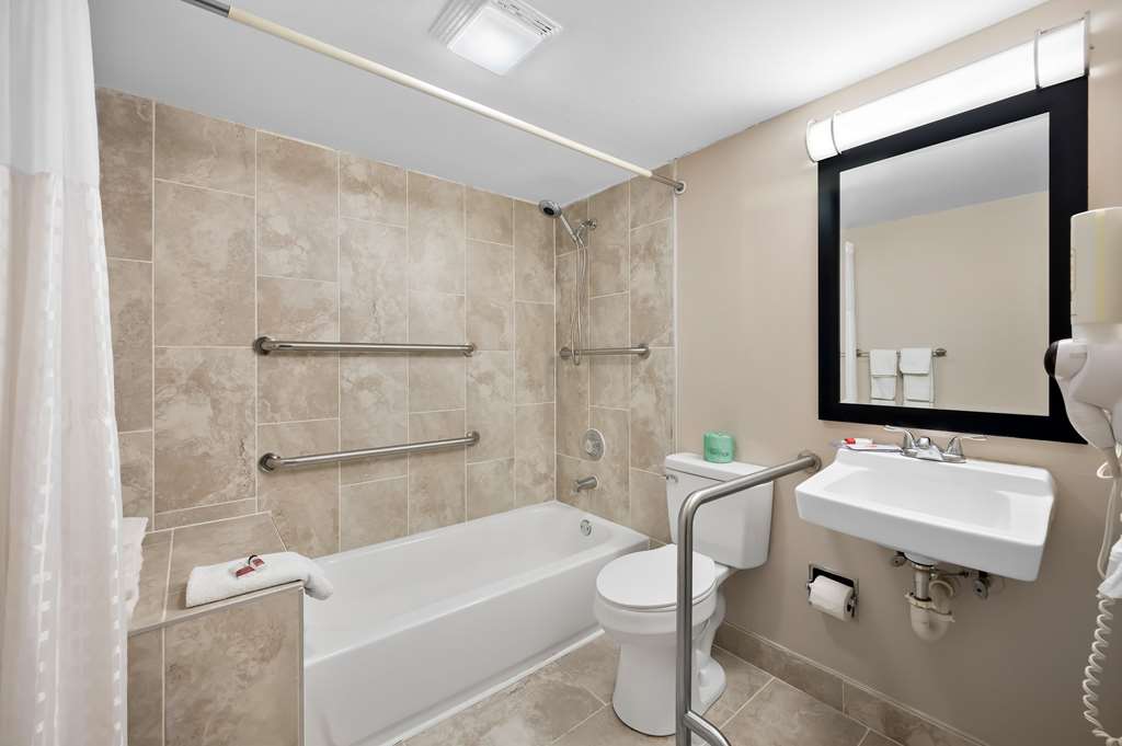 Quality Inn Fort Myers Cape Coral - photo 18