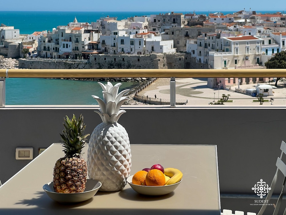 Infinito Attico sul Mare — 4-Star Luxury Hotel in Vieste, Italy