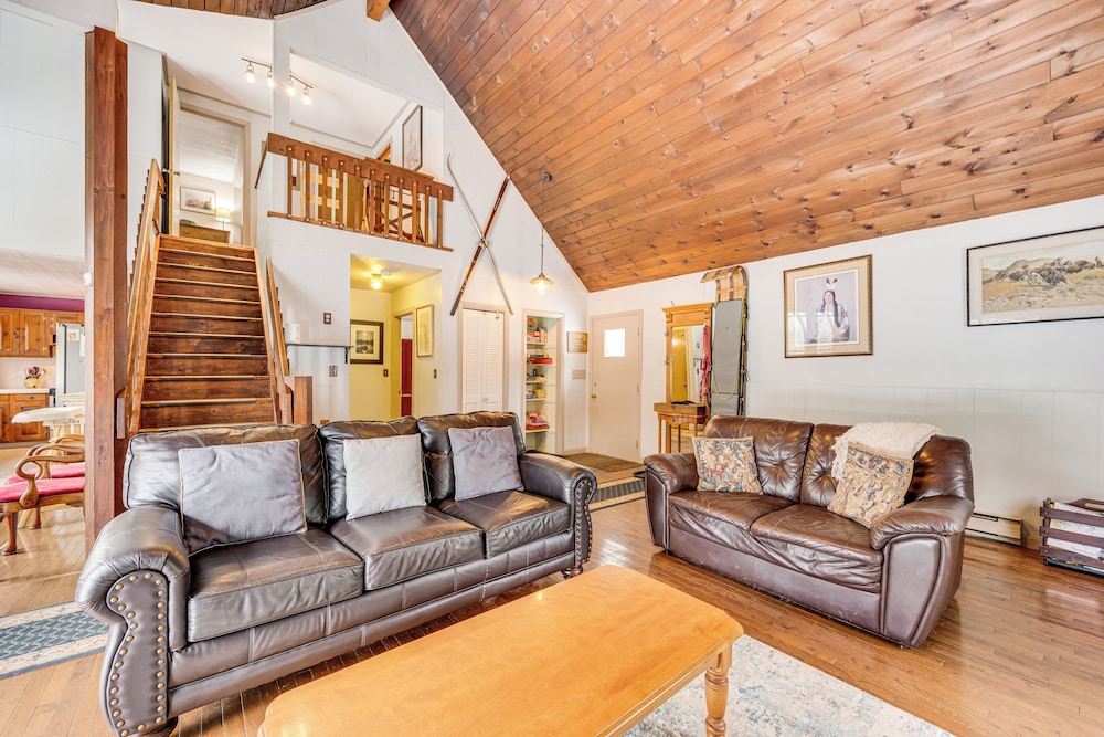 Rustic Intervale Hideaway with Deck and Wooded Views in North Conway, United States