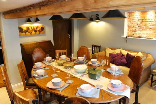 Deepmoor Farmhouse Doveridge Derbys. — 4-Star Luxury Hotel in Doveridge, United Kingdom