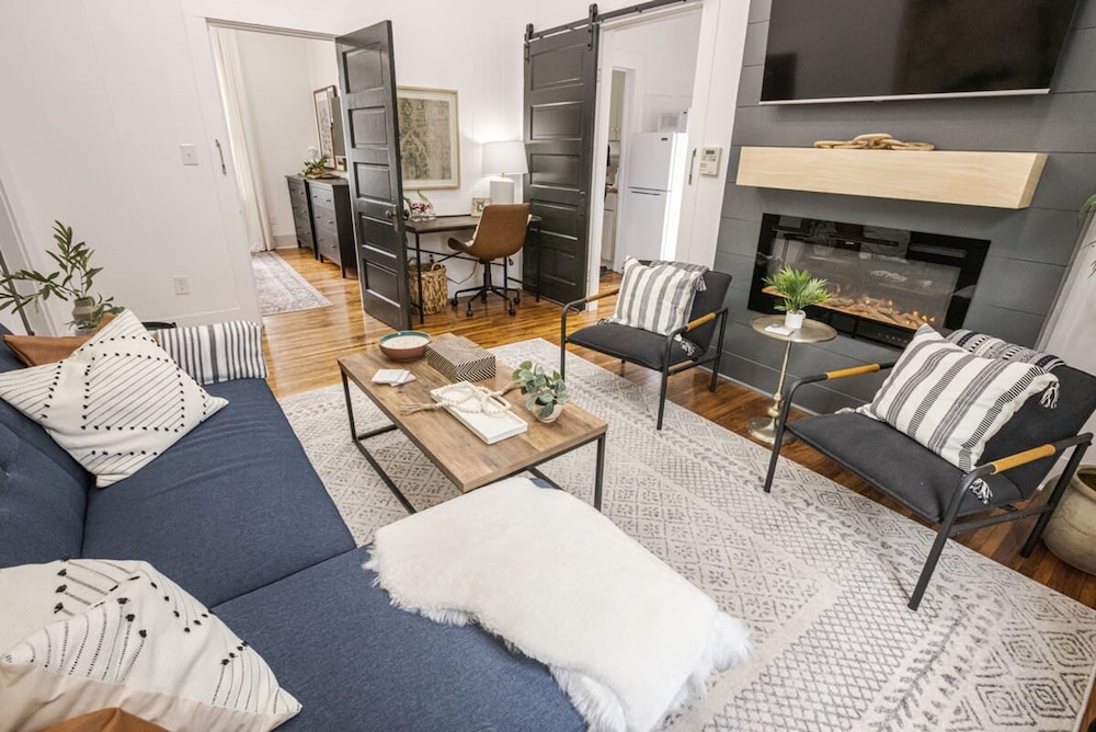 Evangeline B in Lafayette in Lafayette, United States