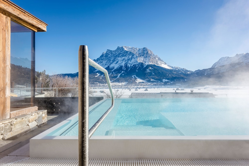 Hotel Post Lermoos superior in Lermoos, Austria