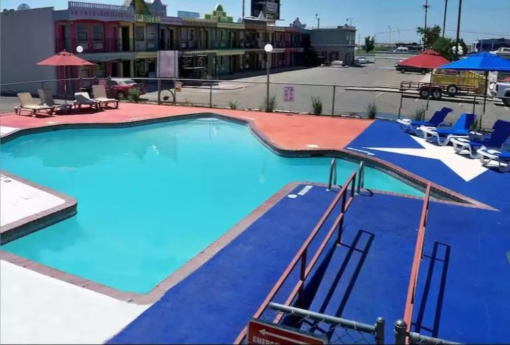 The Big Texan Airbnb 124 Amarillo - photo 12