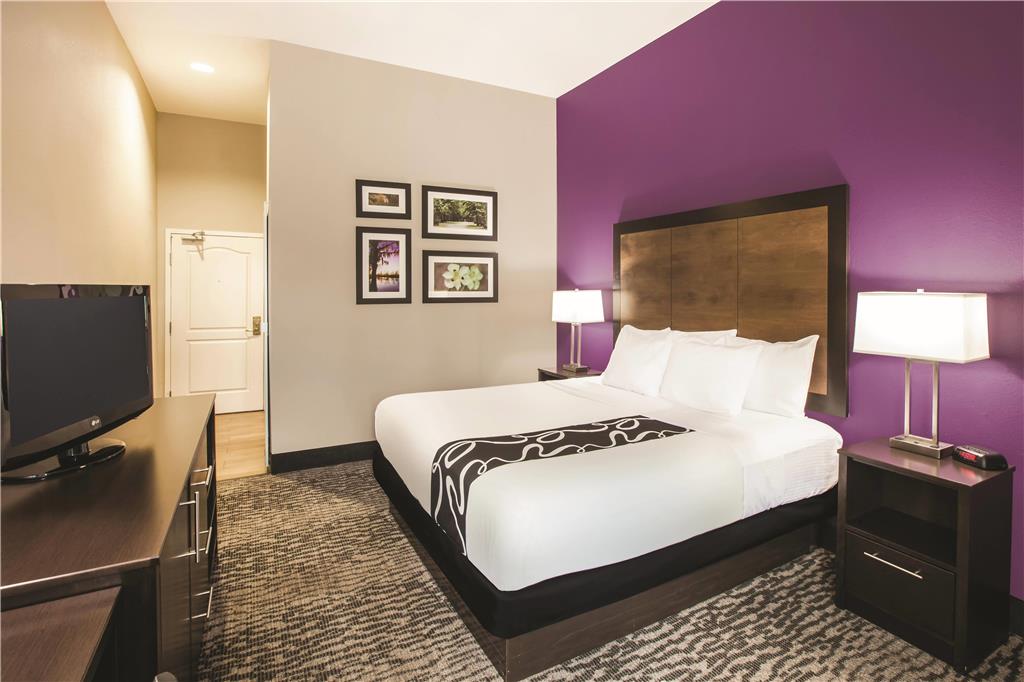 La Quinta Inn & Suites by Wyndham Baton Rouge Denham Springs - photo 12