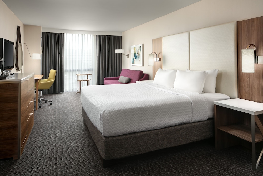 Crowne Plaza Houston Med Ctr Galleria Area by IHG - photo 6