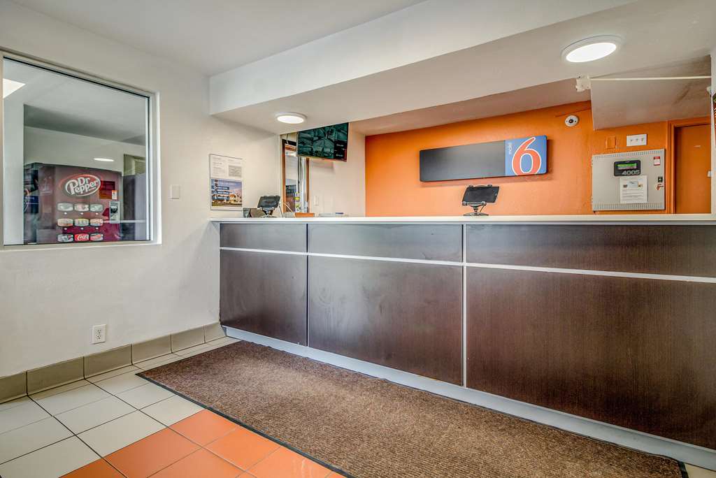 Motel 6 Conroe TX - photo 27