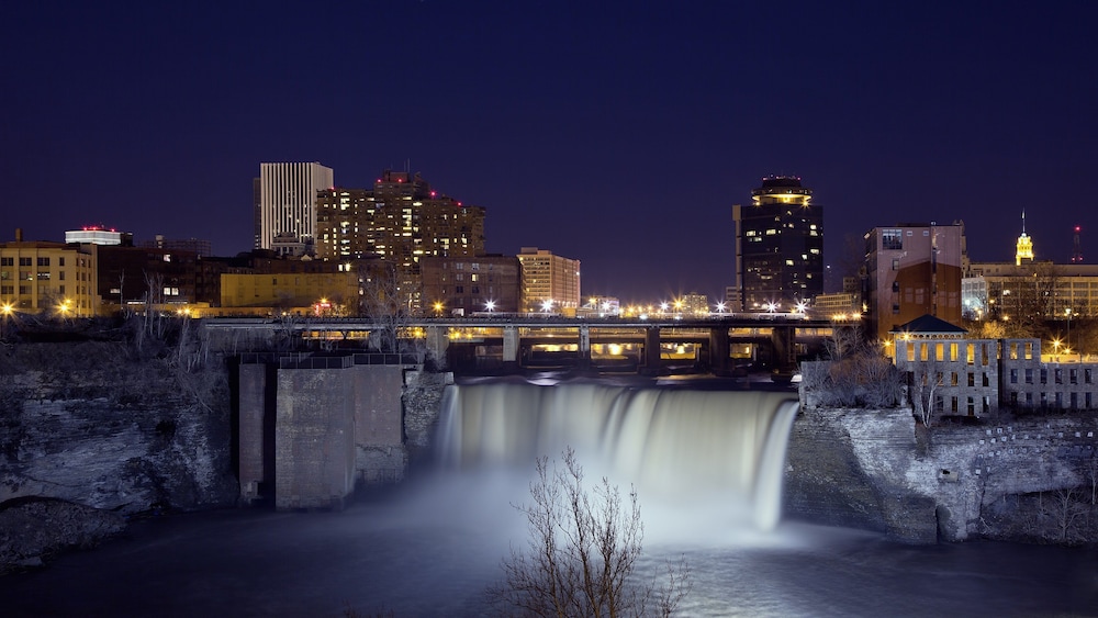 Staybridge Suites Rochester University by IHG - photo 59