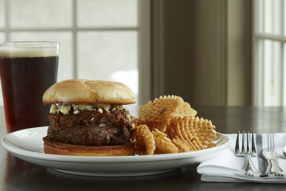 Farmer's Creekside Tavern & Inn - photo 10