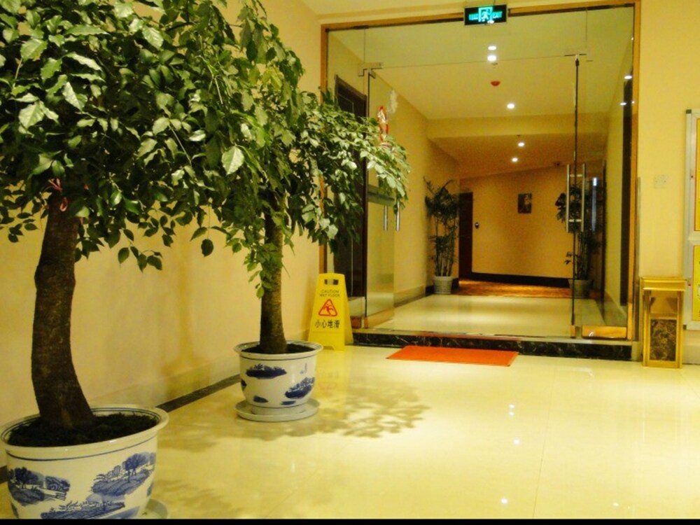 GreenTree Inn Bozhou Guoyang Shengli Road Fuyang Commercial Building Express Hotel in Bozhou, People's Republic of China