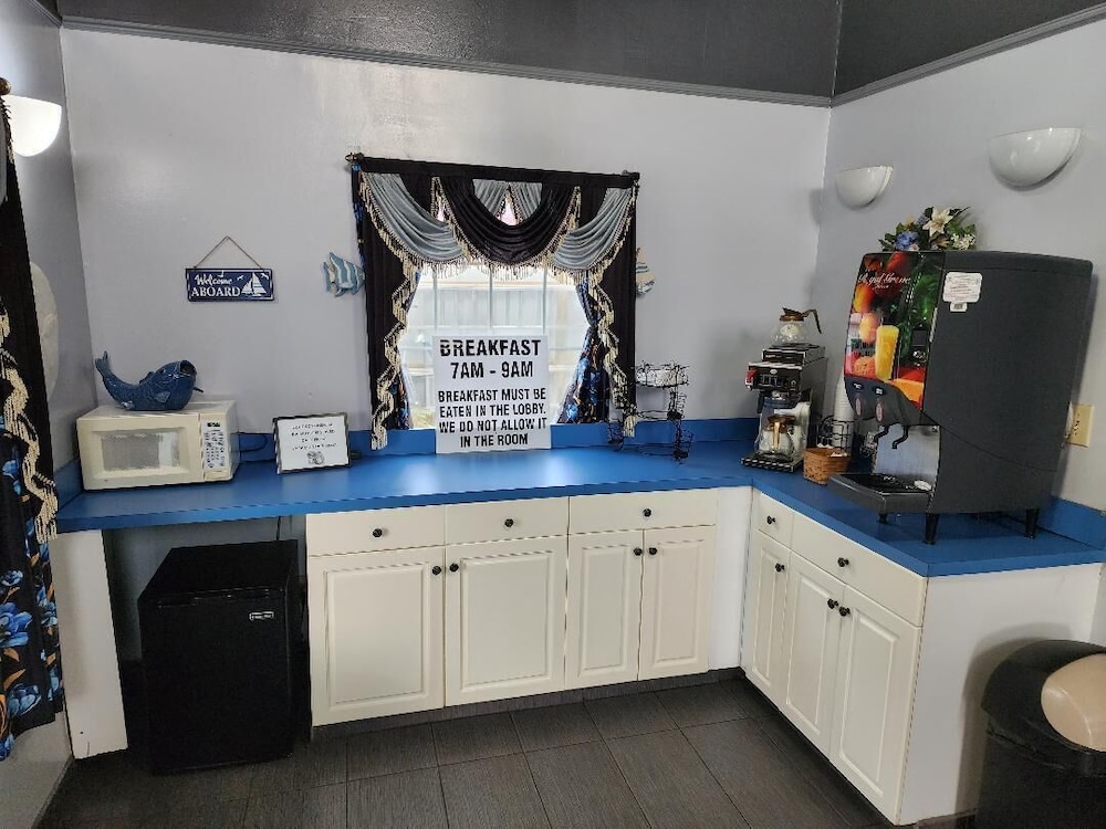 Key West Inn Clanton - photo 4