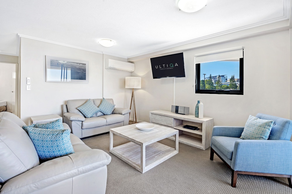 ULTIQA Shearwater Resort — 4-Star Luxury Hotel in Kings Beach, Australia