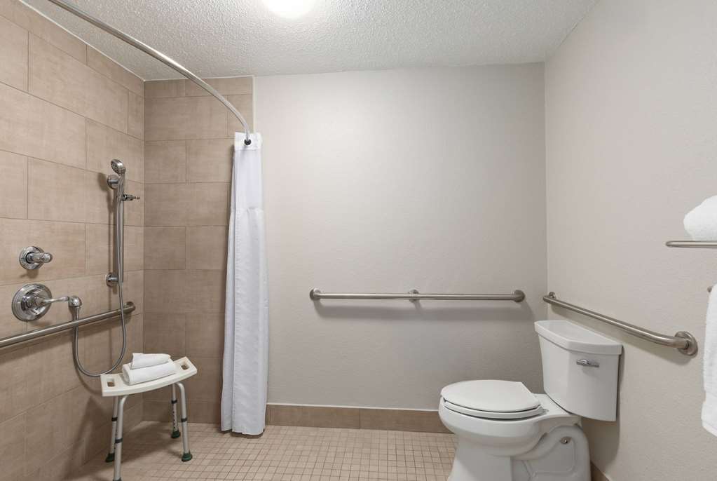 Baymont by Wyndham Nashville - photo 26