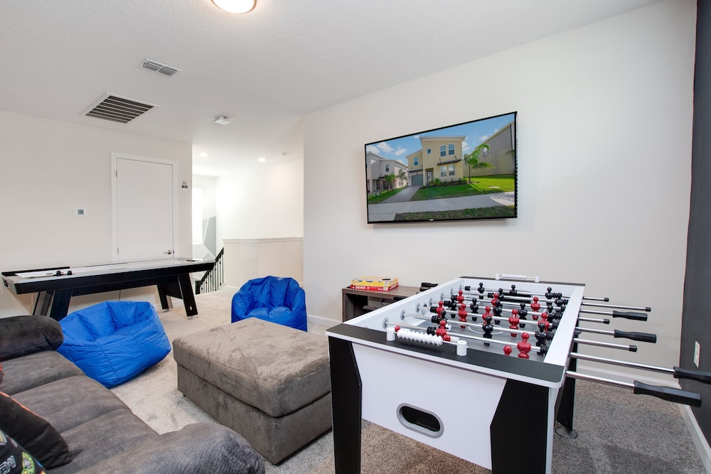 Champions Gate Resort 6 Bdrm Home - photo 30