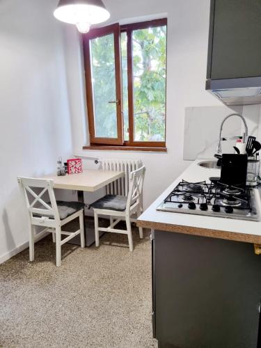 Cozy Apartment Near City Center — 4-Star Luxury Hotel in Bucharest, Romania