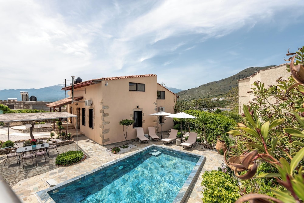 Joel Living Collection Rustic Villa — 4-Star Luxury Hotel in Chania, Greece