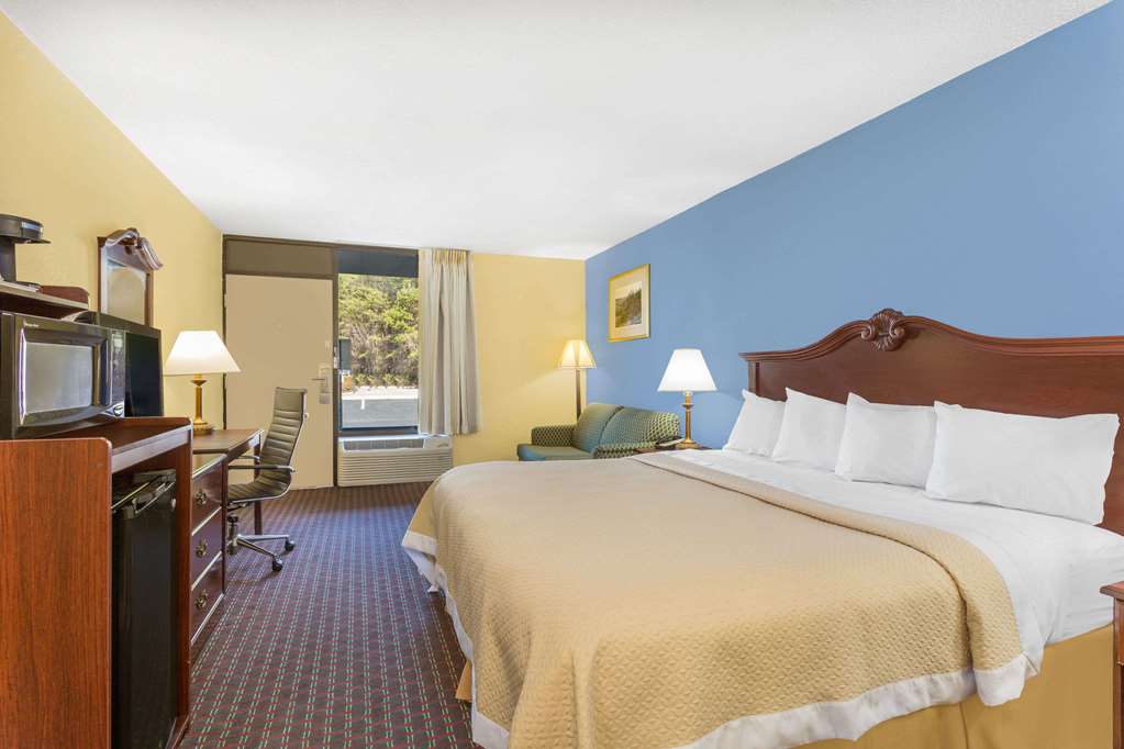 Days Inn by Wyndham Mocksville - photo 10