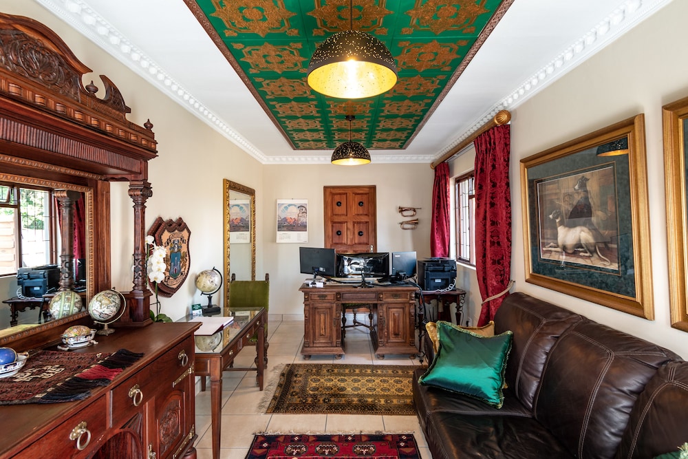 Antiqua Guest House — 4-Star Luxury Hotel in George, South Africa