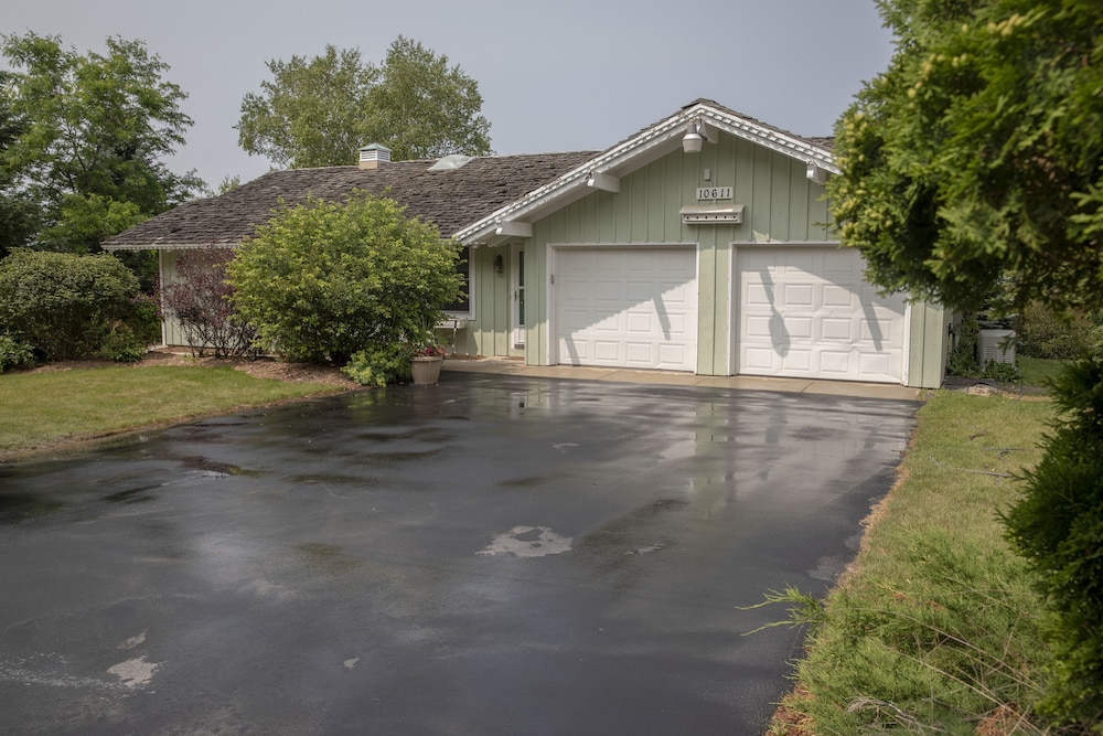 Coachlite Inn - photo 92