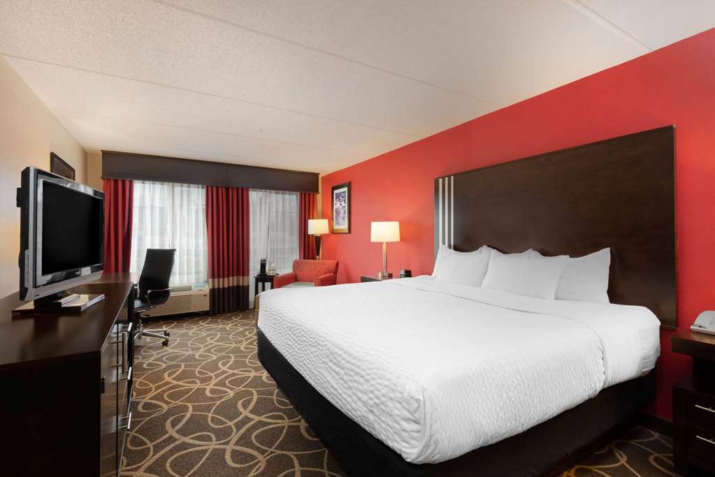 La Quinta Inn & Suites Summersville New River National Park - photo 10