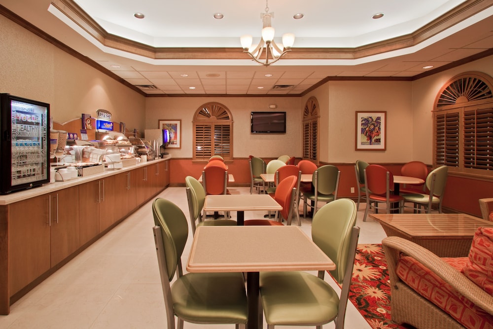 Holiday Inn Express North Palm Beach Oceanview by IHG - photo 69