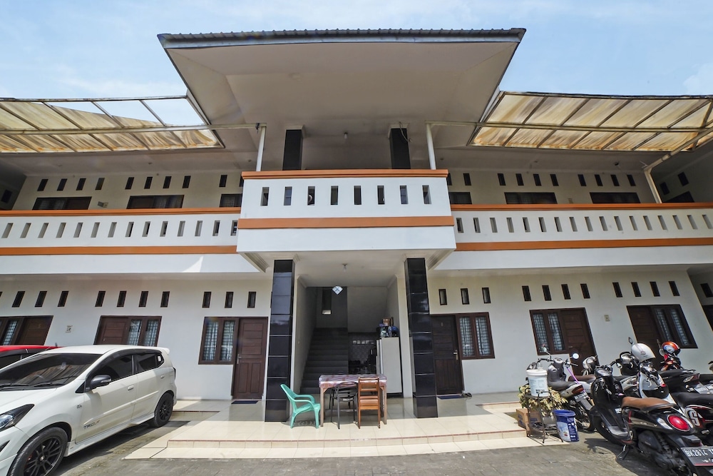 OYO 90751 Graha Sei Batugingging - last minute hotel in Medan