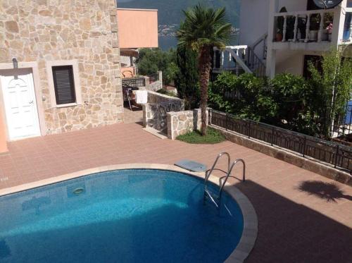 Apartman Doris — 4-Star Luxury Hotel in Podgorica, Montenegro