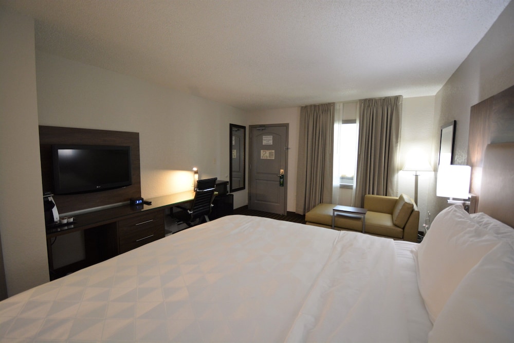 Holiday Inn Hazlet by IHG - photo 16