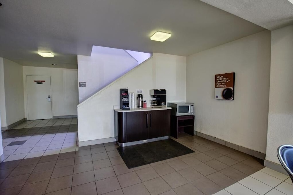 Executive Inn & Suites Hobby - last minute hotel in Houston
