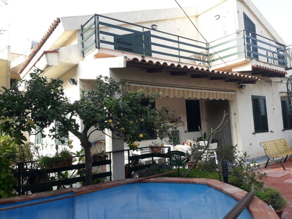 Apartment in Villa Mora Near the sea Wi fi — 4-Star Luxury Hotel in Avola, Italy