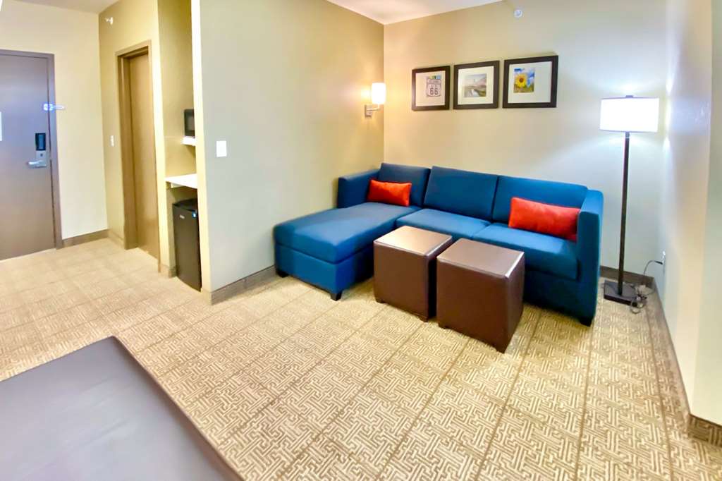 Comfort Inn & Suites Harrah - photo 25