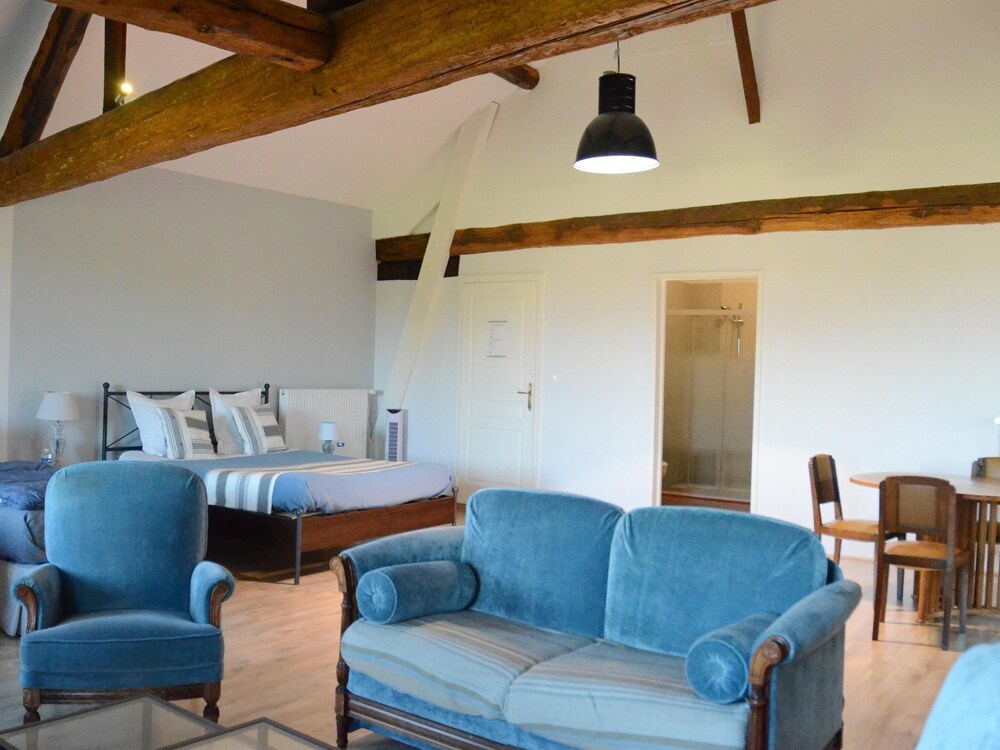 Le Jardin des pierres dorées in Villefranche-Sur-Saone, France