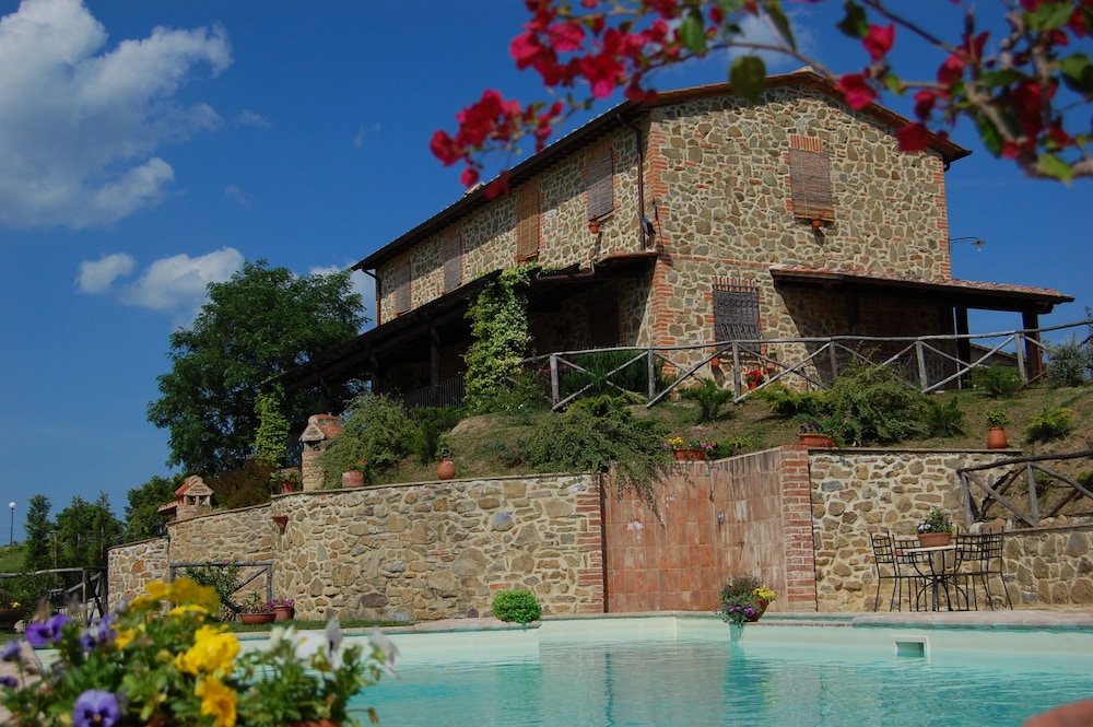 Le Terre Di Giano — hotel in Paciano
