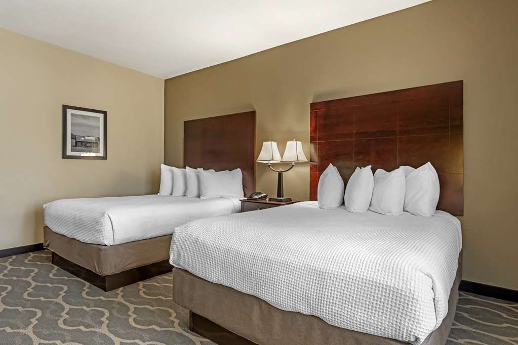 Best Western Plus Burleson Inn & Suites - photo 32