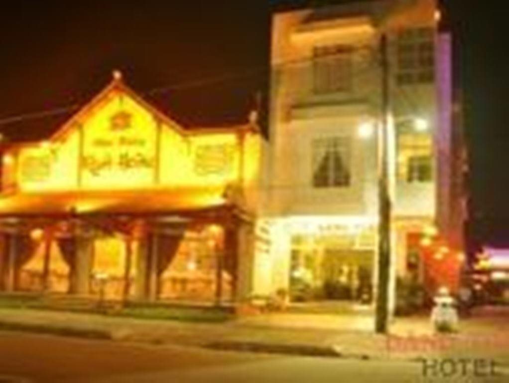 Dang Tuan Hotel — Hue
