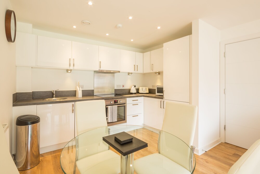 Somerville Court — 4-Star Luxury Hotel in St Albans, United Kingdom