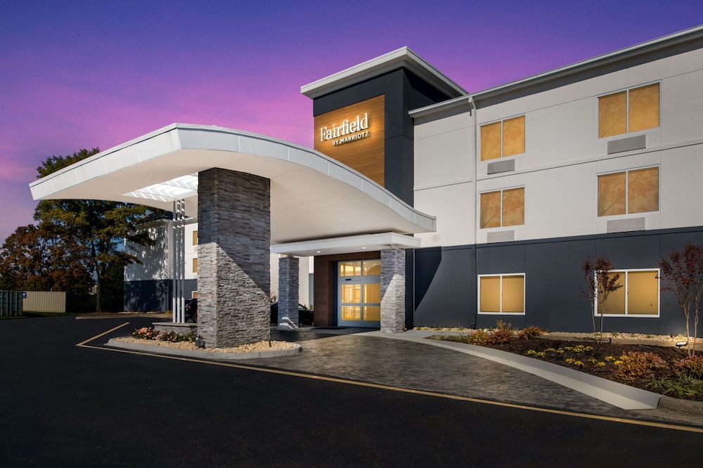 Fairfield Inn and Suites By Marriott Chesapeake — hotel in Chesapeake