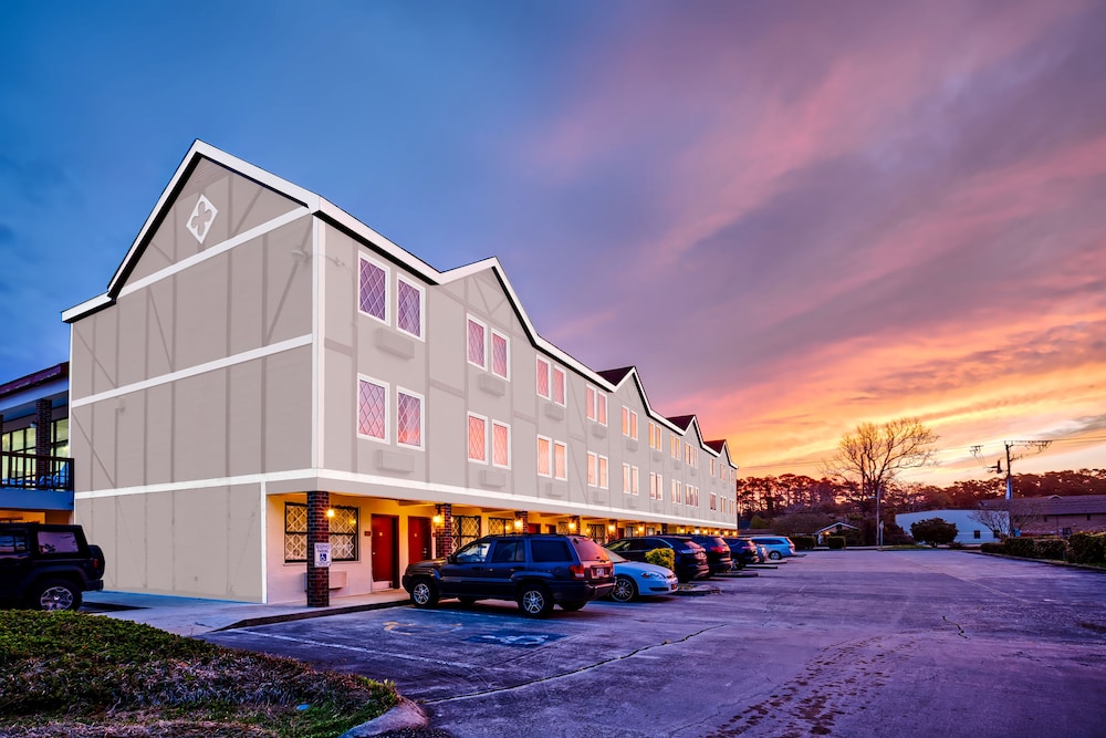 Hotel Manteo - photo 104