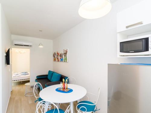 ABC Lapad Apartments Superior One Bedroom Apartment with City View Apartment C