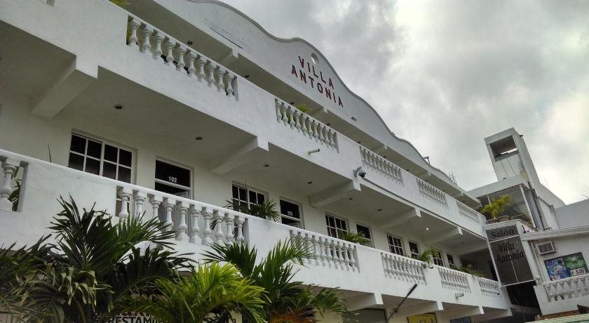 Hotel Villa Antonia — Muna