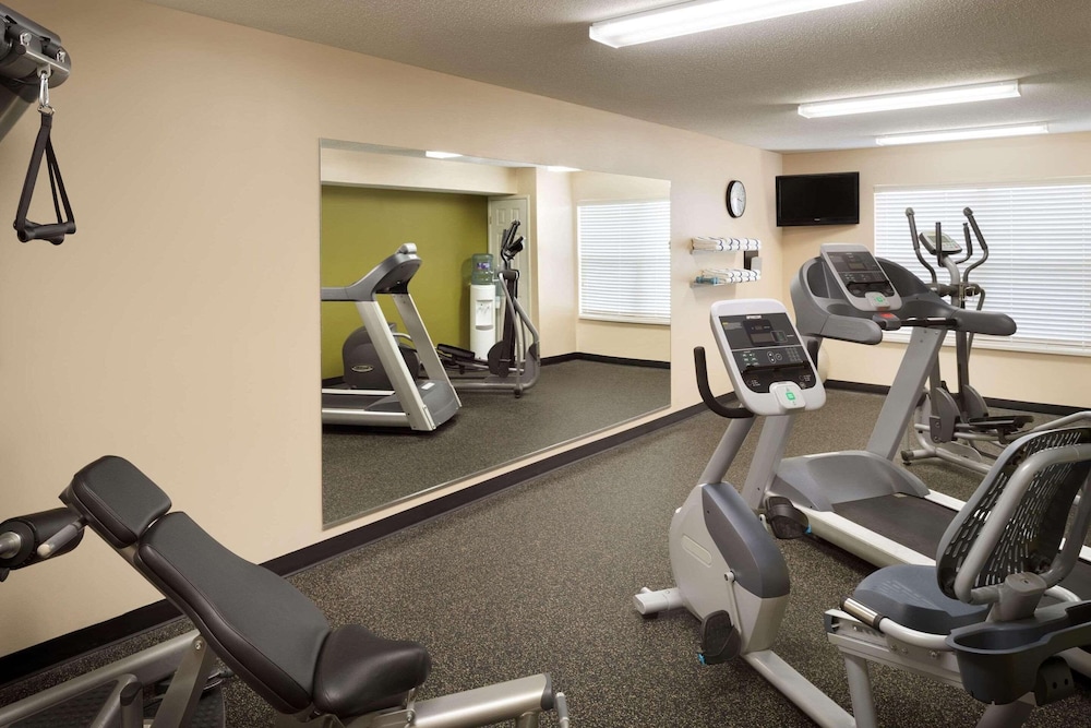 Country Inn & Suites by Radisson Grinnell IA - photo 12