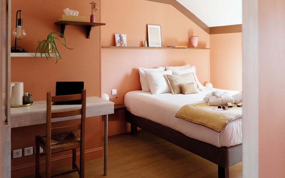 Hôtel ROSA Bordeaux Centre Gare Saint Jean in Bordeaux, France