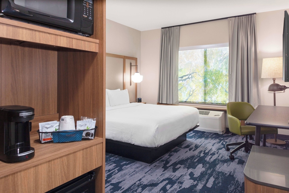 Fairfield Inn & Suites by Marriott Medford - photo 7