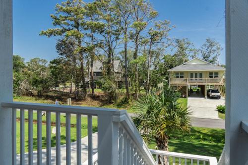 Southern Charm by Oak Island Accommodations - photo 21
