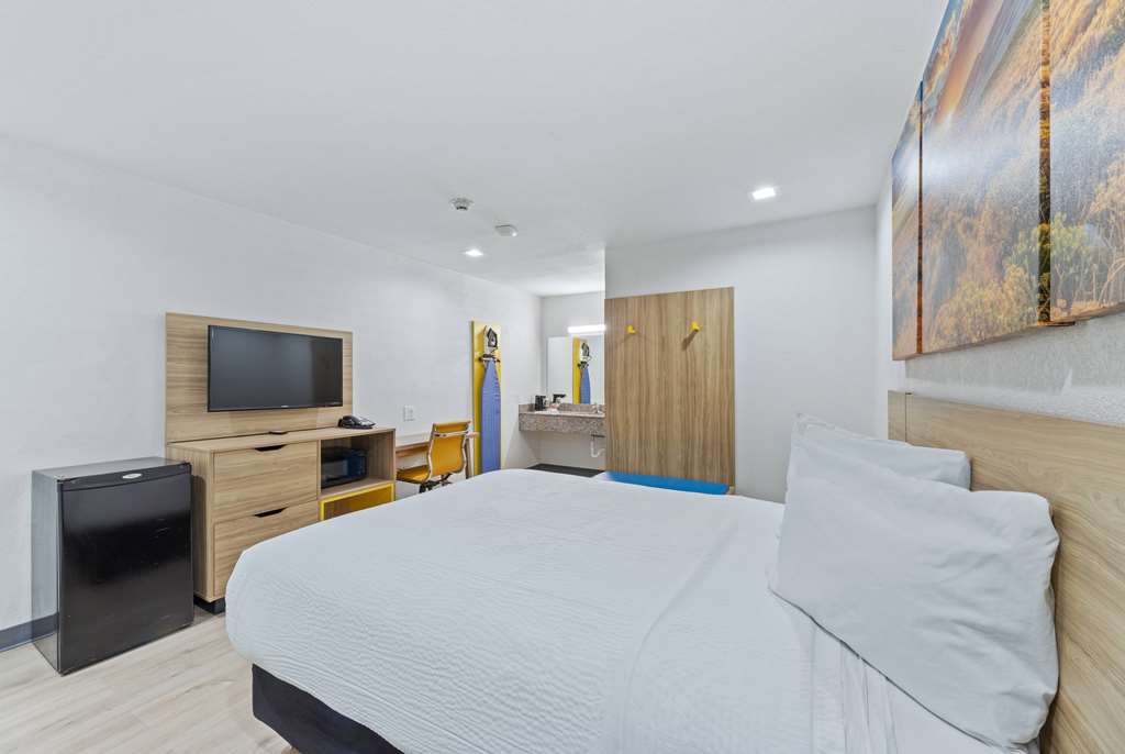 Days Inn by Wyndham McKinney - photo 31