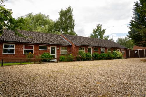 Reepham Lodges - carbon neutral hotel in Reepham