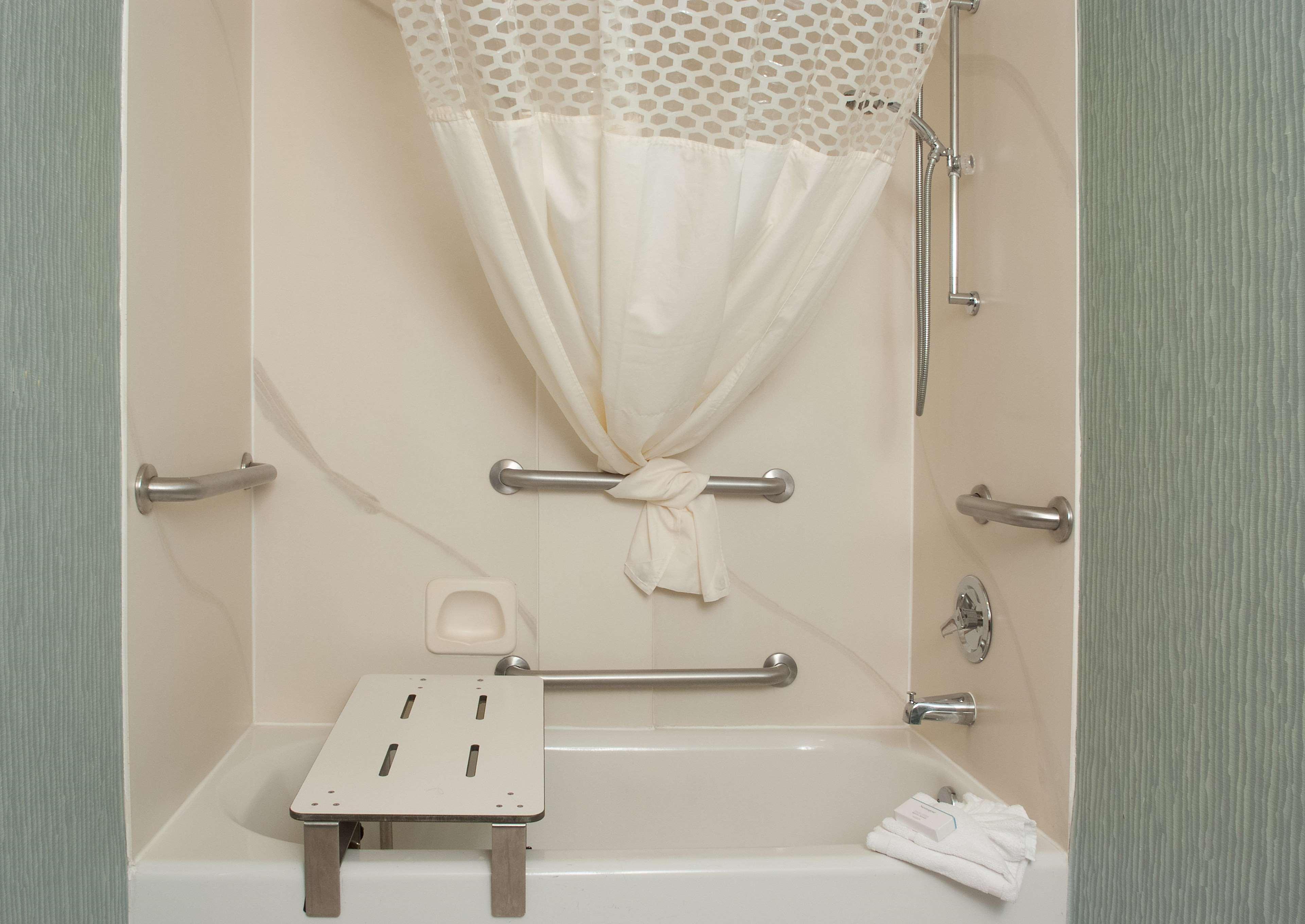 Hampton Inn Atlanta North Druid Hills - photo 20